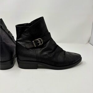 Baretraps Ysidora Ankle Boots Size 8M